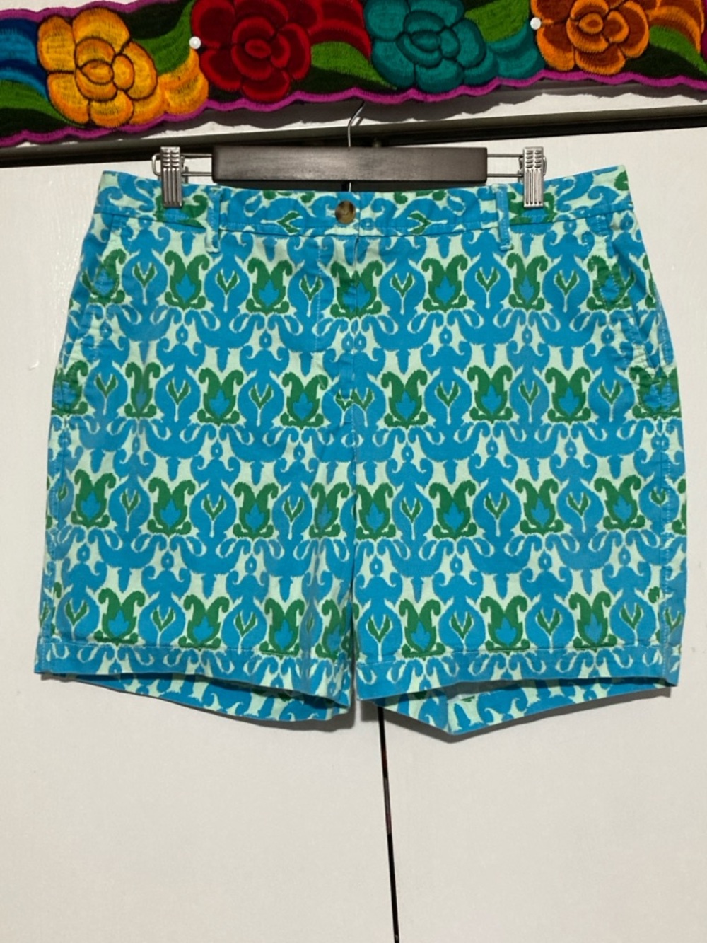 Talbots size 12 Relaxed Chino 7” Shorts Pockets Cotton Bohemian Artsy Cotton EUC